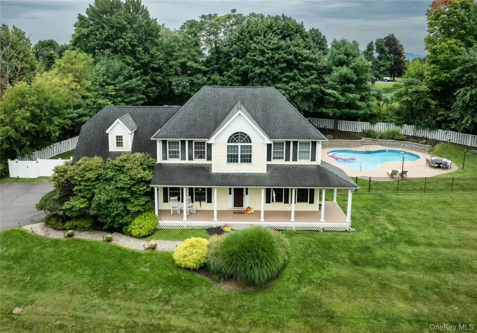 12 Ridgeview Lane, Marlboro, NY, 4 Bedrooms Bedrooms, 14 Rooms Rooms,2 BathroomsBathrooms,Residential,For Rent,Ridgeview,0,1045235 12 Ridgeview Lane, Marlboro, NY, 4 Bedrooms Bedrooms, 14 Rooms Rooms,2 BathroomsBathrooms,Residential,For Rent,Ridgeview,0,1045235