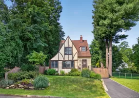 14 Longfellow Street, Greenburgh, NY, 2 Bedrooms Bedrooms, 7 Rooms Rooms,2 BathroomsBathrooms,Residential,For Rent,Longfellow,0,1045927 14 Longfellow Street, Greenburgh, NY, 2 Bedrooms Bedrooms, 7 Rooms Rooms,2 BathroomsBathrooms,Residential,For Rent,Longfellow,0,1045927
