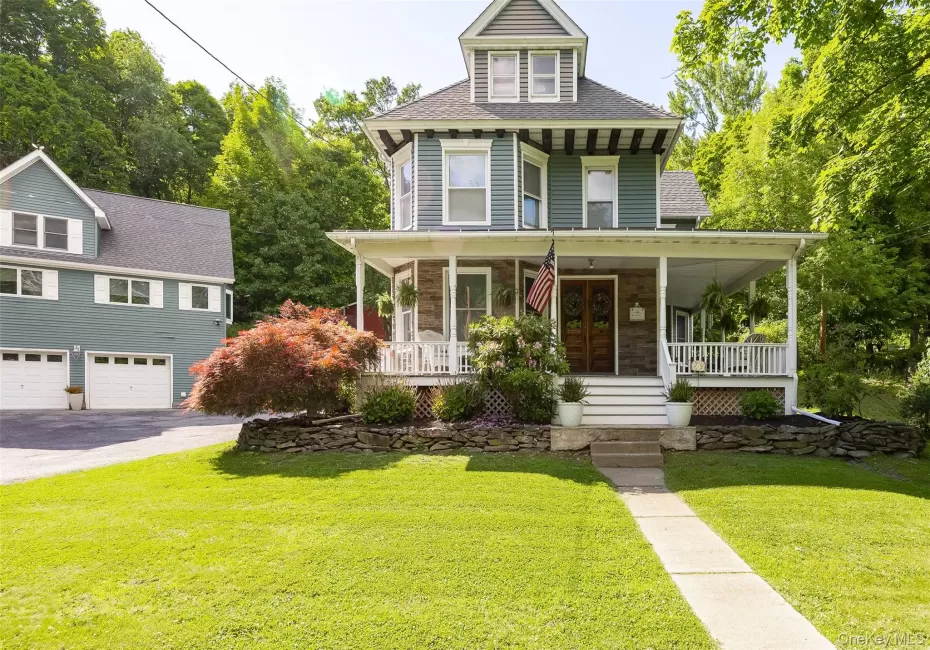 125 Vineyard Avenue, Lloyd, NY, 4 Bedrooms Bedrooms, 13 Rooms Rooms,2 BathroomsBathrooms,Residential,For Rent,Vineyard,0,1048382 125 Vineyard Avenue, Lloyd, NY, 4 Bedrooms Bedrooms, 13 Rooms Rooms,2 BathroomsBathrooms,Residential,For Rent,Vineyard,0,1048382