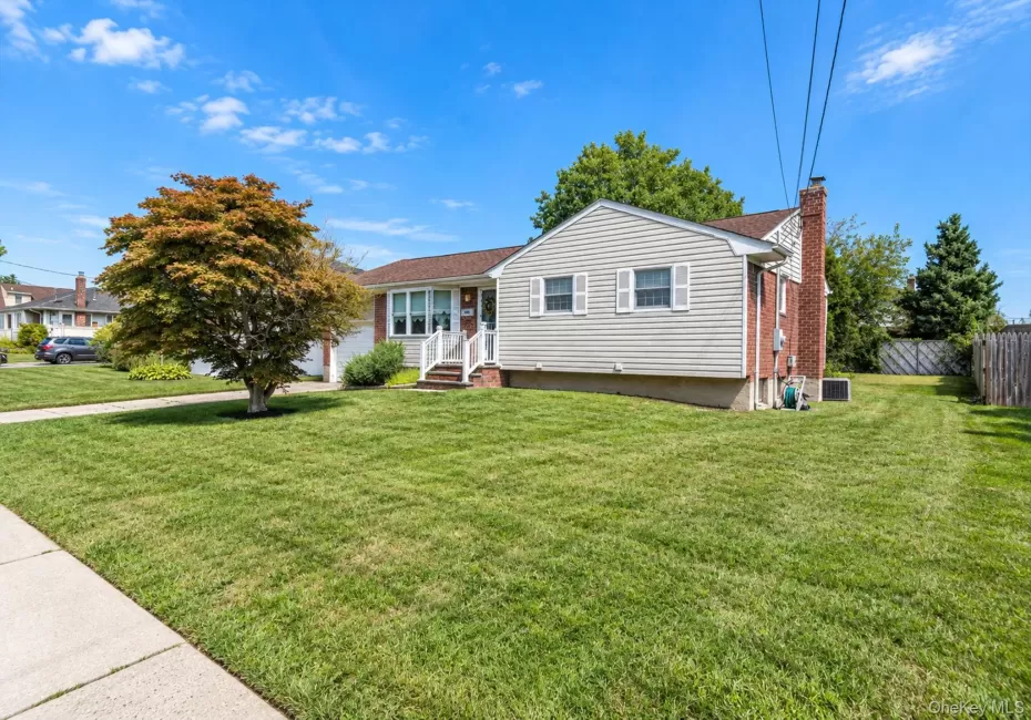 149 Burlington Avenue, Babylon, NY, 3 Bedrooms Bedrooms, 6 Rooms Rooms,2 BathroomsBathrooms,Residential,For Rent,Burlington,0,1044189 149 Burlington Avenue, Babylon, NY, 3 Bedrooms Bedrooms, 6 Rooms Rooms,2 BathroomsBathrooms,Residential,For Rent,Burlington,0,1044189