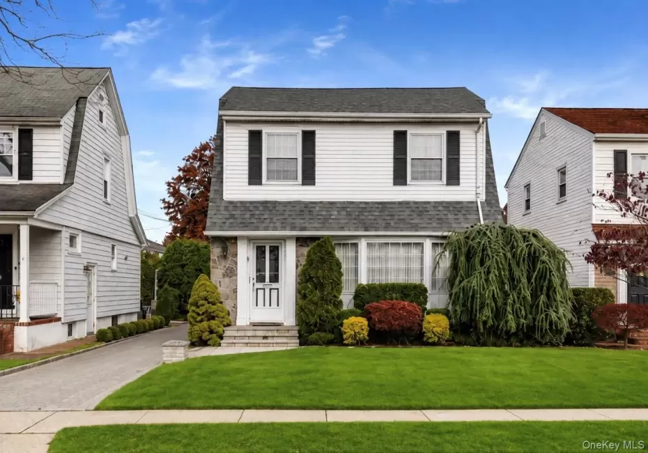 19 Stratford Avenue, Hempstead, NY, 3 Bedrooms Bedrooms, 6 Rooms Rooms,1 BathroomBathrooms,Residential,For Rent,Stratford,0,1037557 19 Stratford Avenue, Hempstead, NY, 3 Bedrooms Bedrooms, 6 Rooms Rooms,1 BathroomBathrooms,Residential,For Rent,Stratford,0,1037557