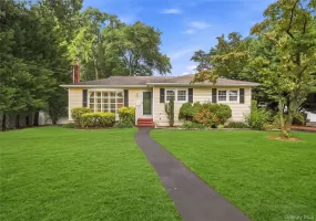 23 Roy Avenue, Islip, NY, 3 Bedrooms Bedrooms, 7 Rooms Rooms,1 BathroomBathrooms,Residential,For Rent,Roy,0,1046337 23 Roy Avenue, Islip, NY, 3 Bedrooms Bedrooms, 7 Rooms Rooms,1 BathroomBathrooms,Residential,For Rent,Roy,0,1046337