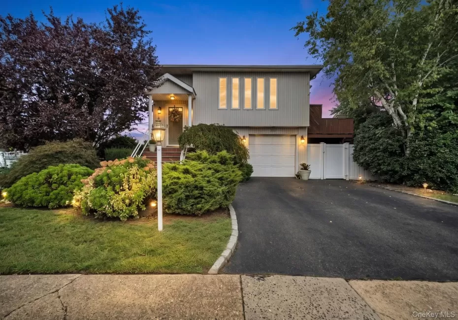 285 Oak Street, Oyster Bay, NY, 4 Bedrooms Bedrooms, 8 Rooms Rooms,2 BathroomsBathrooms,Residential,For Rent,Oak,0,1047976 285 Oak Street, Oyster Bay, NY, 4 Bedrooms Bedrooms, 8 Rooms Rooms,2 BathroomsBathrooms,Residential,For Rent,Oak,0,1047976