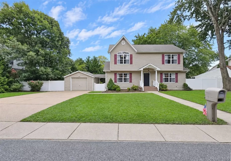 1225 Stony Brook Road, Brookhaven, NY, 3 Bedrooms Bedrooms, 6 Rooms Rooms,2 BathroomsBathrooms,Residential,For Rent,Stony Brook,0,1049117 1225 Stony Brook Road, Brookhaven, NY, 3 Bedrooms Bedrooms, 6 Rooms Rooms,2 BathroomsBathrooms,Residential,For Rent,Stony Brook,0,1049117