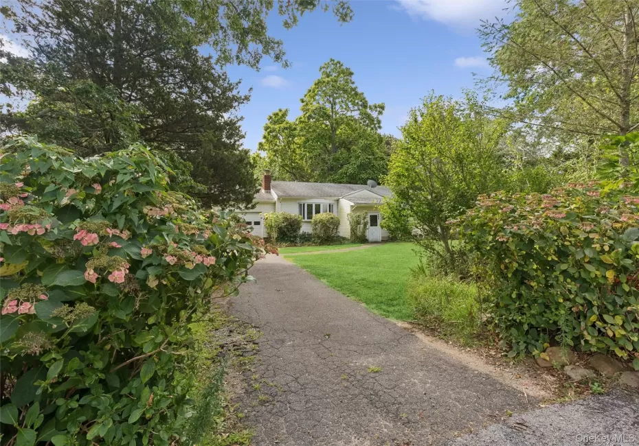 650 Greenfields Lane, Southold, NY, 3 Bedrooms Bedrooms, 6 Rooms Rooms,2 BathroomsBathrooms,Residential,For Rent,Greenfields,0,1044282 650 Greenfields Lane, Southold, NY, 3 Bedrooms Bedrooms, 6 Rooms Rooms,2 BathroomsBathrooms,Residential,For Rent,Greenfields,0,1044282