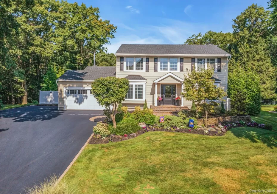 7 Stonehurst Lane, Huntington, NY, 4 Bedrooms Bedrooms, 8 Rooms Rooms,3 BathroomsBathrooms,Residential,For Rent,Stonehurst,0,1049041 7 Stonehurst Lane, Huntington, NY, 4 Bedrooms Bedrooms, 8 Rooms Rooms,3 BathroomsBathrooms,Residential,For Rent,Stonehurst,0,1049041