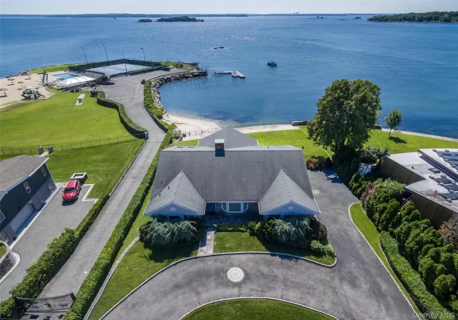 73 Kensington Oval, New Rochelle, NY, 5 Bedrooms Bedrooms, 12 Rooms Rooms,4 BathroomsBathrooms,Residential,For Rent,Kensington,0,1048871 73 Kensington Oval, New Rochelle, NY, 5 Bedrooms Bedrooms, 12 Rooms Rooms,4 BathroomsBathrooms,Residential,For Rent,Kensington,0,1048871