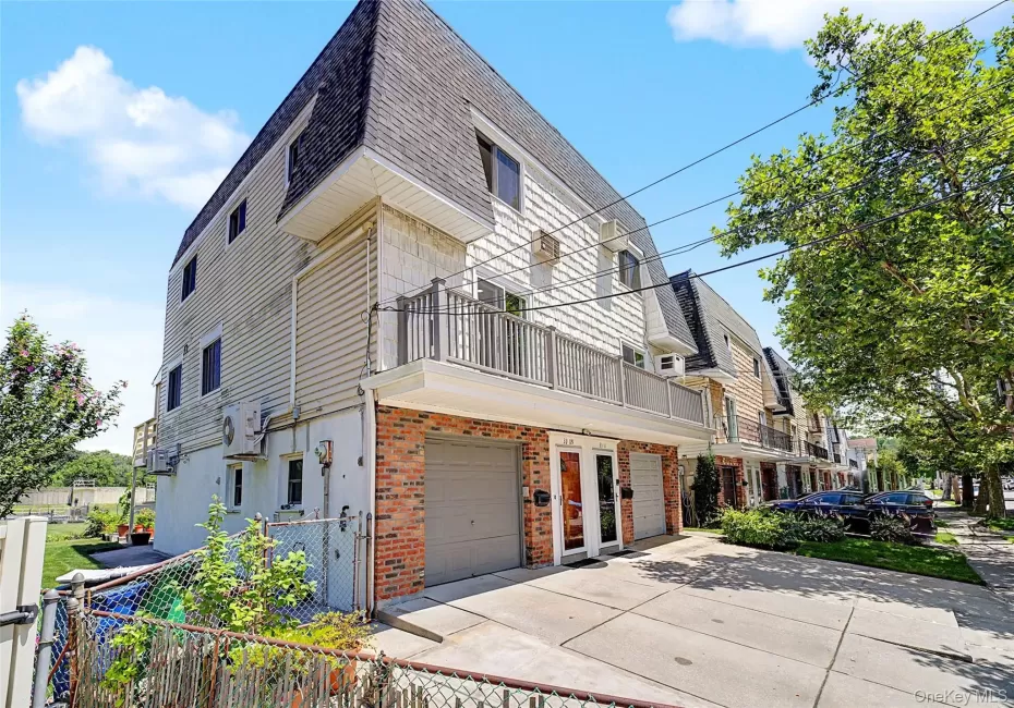 3309 255th Street, New York, NY, 4 Bedrooms Bedrooms, 9 Rooms Rooms,2 BathroomsBathrooms,Residential,For Rent,255th,0,1049342 3309 255th Street, New York, NY, 4 Bedrooms Bedrooms, 9 Rooms Rooms,2 BathroomsBathrooms,Residential,For Rent,255th,0,1049342