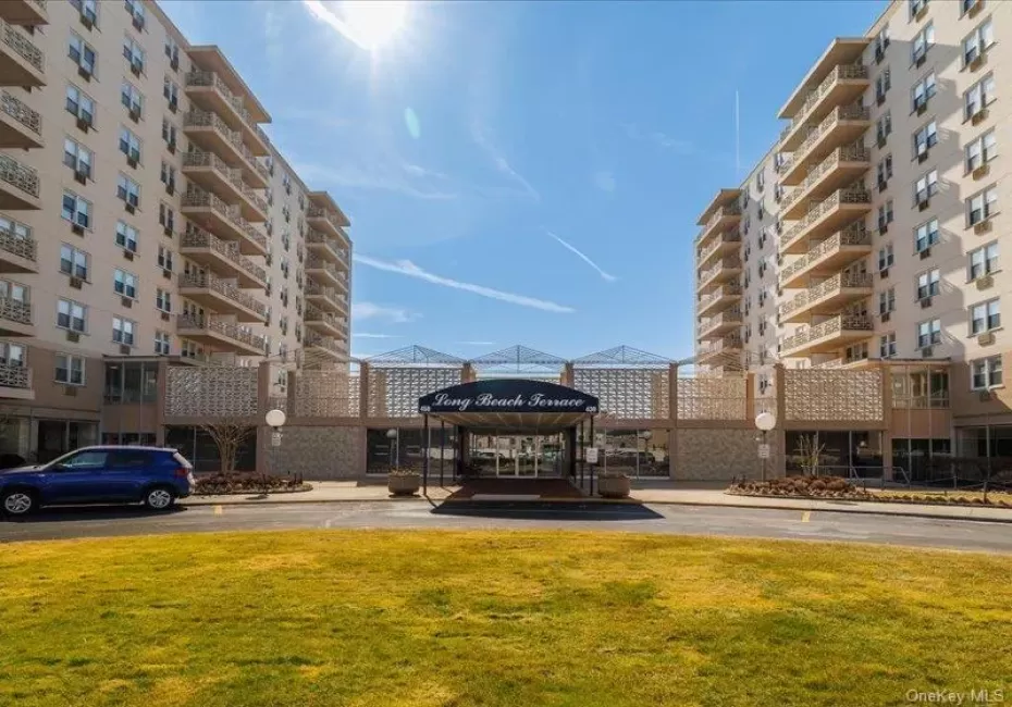 The Long Beach Terrace. Deluxe comfort with terrific amenities for your pleasure. The Long Beach Terrace. Deluxe comfort with terrific amenities for your pleasure.