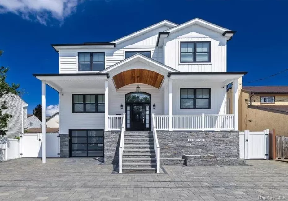 3499 Anchor Place, Hempstead, NY, 5 Bedrooms Bedrooms, 9 Rooms Rooms,4 BathroomsBathrooms,Residential,For Rent,Anchor,0,1044851 3499 Anchor Place, Hempstead, NY, 5 Bedrooms Bedrooms, 9 Rooms Rooms,4 BathroomsBathrooms,Residential,For Rent,Anchor,0,1044851