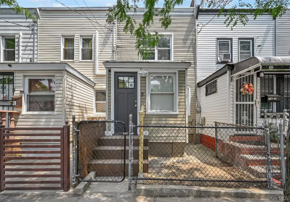 118-33 152nd Street, New York, NY, 2 Bedrooms Bedrooms, 4 Rooms Rooms,1 BathroomBathrooms,Residential,For Rent,152nd,0,1048463 118-33 152nd Street, New York, NY, 2 Bedrooms Bedrooms, 4 Rooms Rooms,1 BathroomBathrooms,Residential,For Rent,152nd,0,1048463