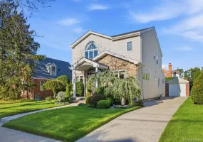 154 Celler Avenue, North Hempstead, NY, 3 Bedrooms Bedrooms, 8 Rooms Rooms,3 BathroomsBathrooms,Residential,For Rent,Celler,0,1046862 154 Celler Avenue, North Hempstead, NY, 3 Bedrooms Bedrooms, 8 Rooms Rooms,3 BathroomsBathrooms,Residential,For Rent,Celler,0,1046862