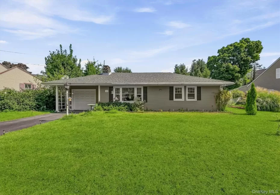 105 Pine Drive, New Windsor, NY, 3 Bedrooms Bedrooms, 8 Rooms Rooms,2 BathroomsBathrooms,Residential,For Rent,Pine,0,1048302 105 Pine Drive, New Windsor, NY, 3 Bedrooms Bedrooms, 8 Rooms Rooms,2 BathroomsBathrooms,Residential,For Rent,Pine,0,1048302