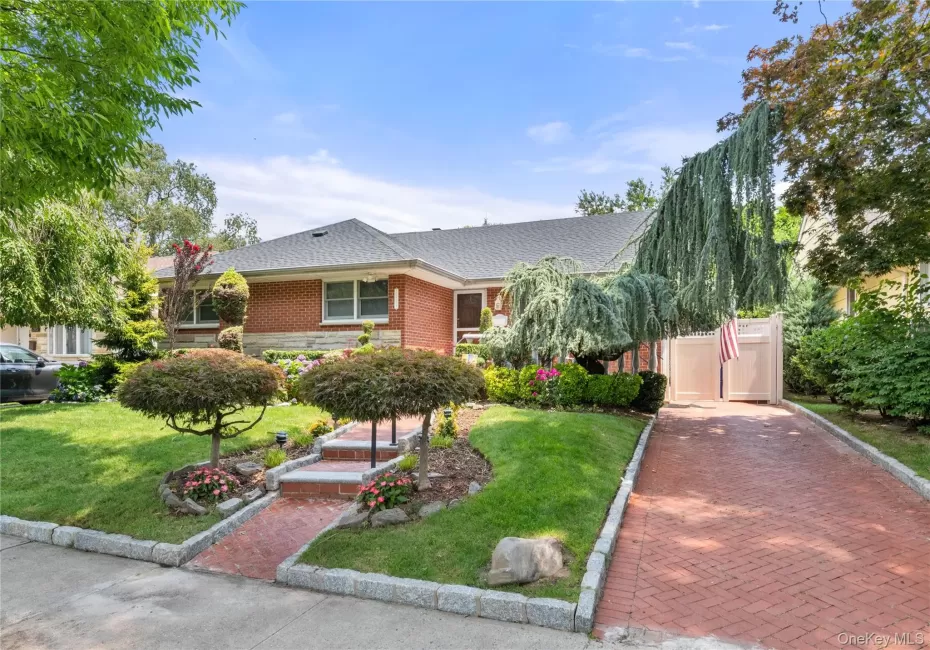 7349 196th Place, New York, NY, 3 Bedrooms Bedrooms, 8 Rooms Rooms,3 BathroomsBathrooms,Residential,For Rent,196th,0,1034194 7349 196th Place, New York, NY, 3 Bedrooms Bedrooms, 8 Rooms Rooms,3 BathroomsBathrooms,Residential,For Rent,196th,0,1034194