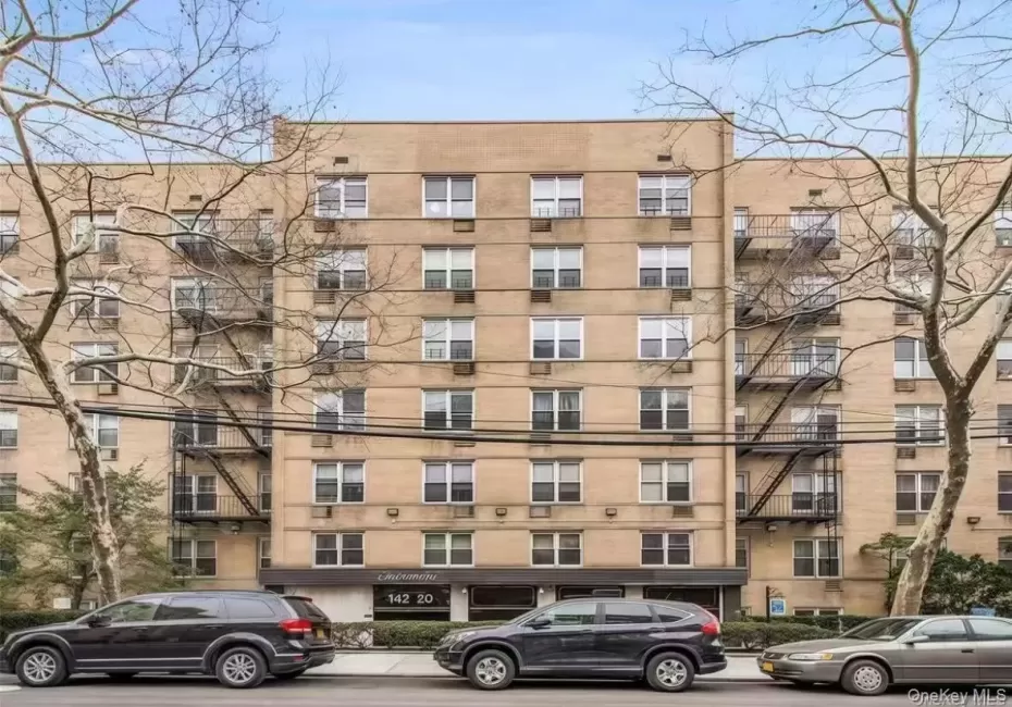 142-20 Franklin Avenue, New York, NY, 1 Bedroom Bedrooms, 3 Rooms Rooms,1 BathroomBathrooms,Residential,For Rent,Franklin,0,1049445 142-20 Franklin Avenue, New York, NY, 1 Bedroom Bedrooms, 3 Rooms Rooms,1 BathroomBathrooms,Residential,For Rent,Franklin,0,1049445