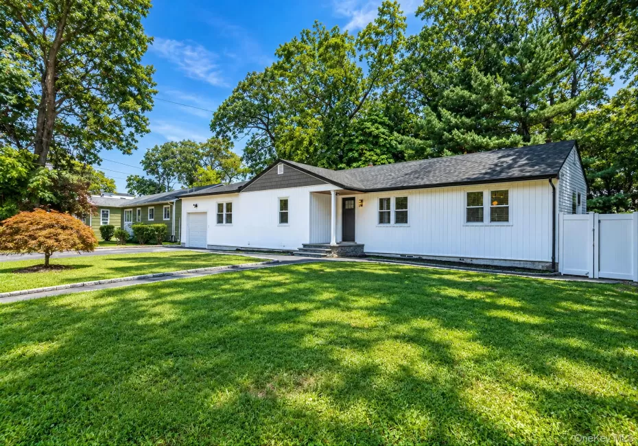 93 Putnam Avenue, West Babylon, NY, 3 Bedrooms Bedrooms, 6 Rooms Rooms,3 BathroomsBathrooms,Residential,For Rent,Putnam,0,1048276 93 Putnam Avenue, West Babylon, NY, 3 Bedrooms Bedrooms, 6 Rooms Rooms,3 BathroomsBathrooms,Residential,For Rent,Putnam,0,1048276