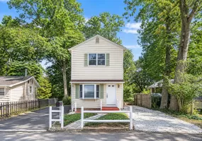123 Denton Street, Brookhaven, NY, 2 Bedrooms Bedrooms, 5 Rooms Rooms,1 BathroomBathrooms,Residential,For Rent,Denton,0,1049472 123 Denton Street, Brookhaven, NY, 2 Bedrooms Bedrooms, 5 Rooms Rooms,1 BathroomBathrooms,Residential,For Rent,Denton,0,1049472