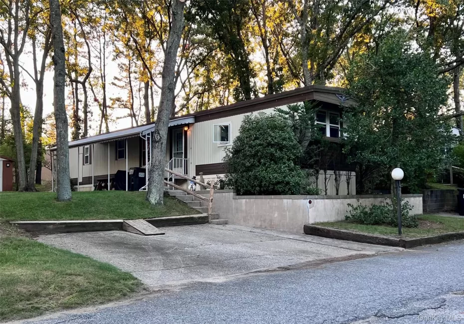 433 Mill Road, Riverhead, NY, 2 Bedrooms Bedrooms, 5 Rooms Rooms,1 BathroomBathrooms,Residential,For Rent,Mill,0,1049944 433 Mill Road, Riverhead, NY, 2 Bedrooms Bedrooms, 5 Rooms Rooms,1 BathroomBathrooms,Residential,For Rent,Mill,0,1049944