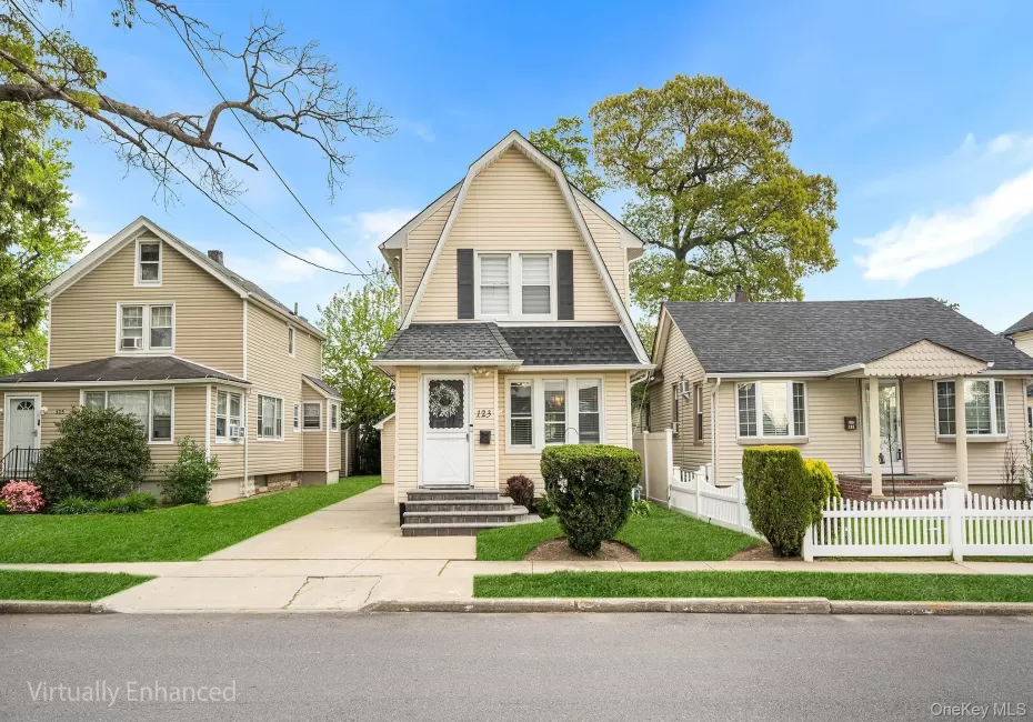 123 East Avenue, Hempstead, NY, 2 Bedrooms Bedrooms, 5 Rooms Rooms,2 BathroomsBathrooms,Residential,For Rent,East,0,1007839 123 East Avenue, Hempstead, NY, 2 Bedrooms Bedrooms, 5 Rooms Rooms,2 BathroomsBathrooms,Residential,For Rent,East,0,1007839