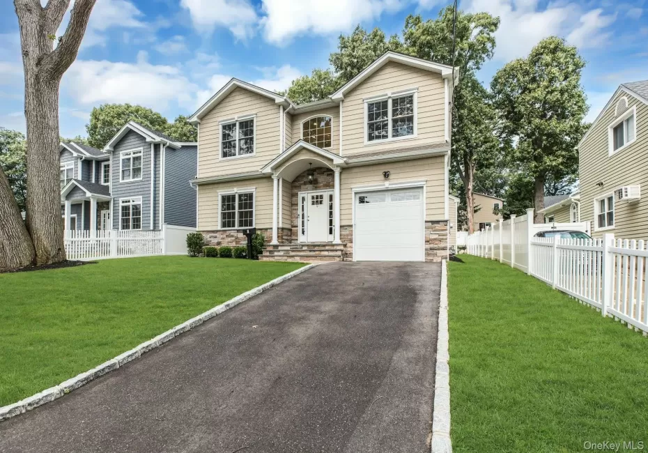 9 Hickory Road, Oyster Bay, NY, 4 Bedrooms Bedrooms, 8 Rooms Rooms,2 BathroomsBathrooms,Residential,For Rent,Hickory,0,1037944 9 Hickory Road, Oyster Bay, NY, 4 Bedrooms Bedrooms, 8 Rooms Rooms,2 BathroomsBathrooms,Residential,For Rent,Hickory,0,1037944
