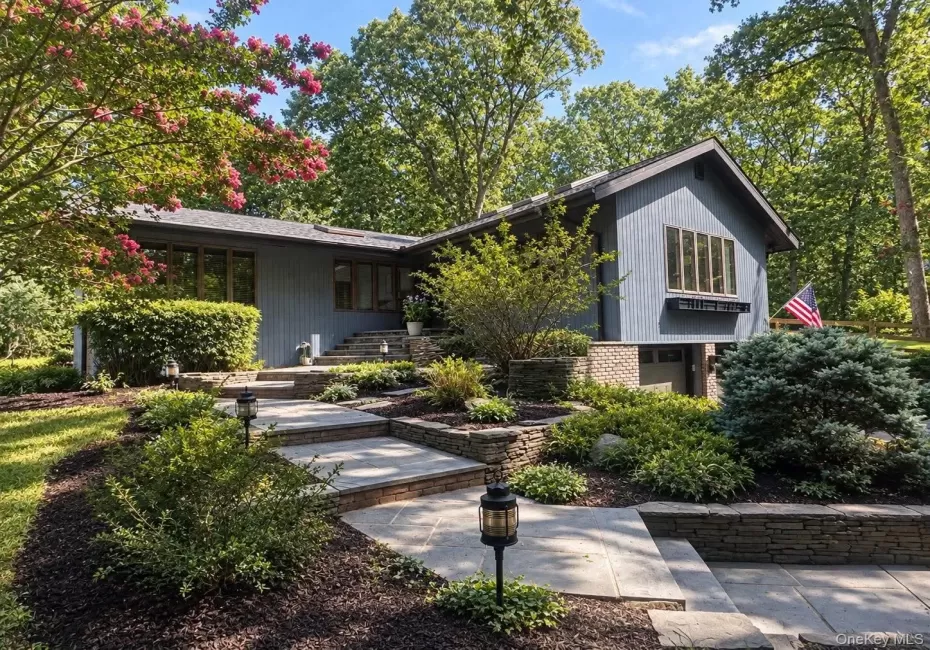 1 Pheasant Lane, Huntington, NY, 4 Bedrooms Bedrooms, 11 Rooms Rooms,3 BathroomsBathrooms,Residential,For Rent,Pheasant,0,1048756 1 Pheasant Lane, Huntington, NY, 4 Bedrooms Bedrooms, 11 Rooms Rooms,3 BathroomsBathrooms,Residential,For Rent,Pheasant,0,1048756