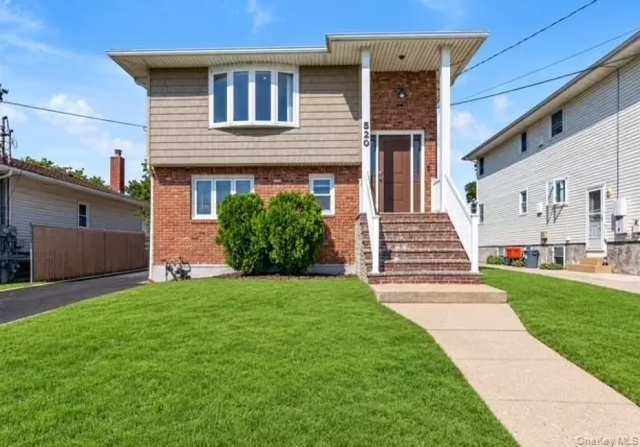 520 Kirkman Avenue, Hempstead, NY, 6 Bedrooms Bedrooms, 12 Rooms Rooms,3 BathroomsBathrooms,Residential,For Rent,Kirkman,0,1043649 520 Kirkman Avenue, Hempstead, NY, 6 Bedrooms Bedrooms, 12 Rooms Rooms,3 BathroomsBathrooms,Residential,For Rent,Kirkman,0,1043649