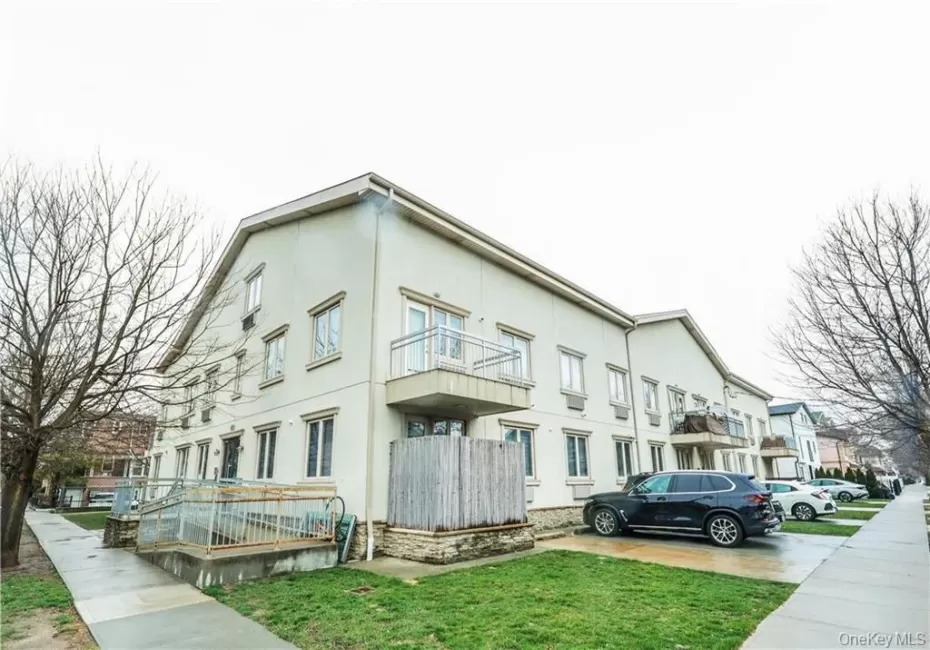 2517 Voorhies Avenue, New York, NY, 2 Bedrooms Bedrooms, 5 Rooms Rooms,2 BathroomsBathrooms,Residential,For Rent,Voorhies,0,1049838 2517 Voorhies Avenue, New York, NY, 2 Bedrooms Bedrooms, 5 Rooms Rooms,2 BathroomsBathrooms,Residential,For Rent,Voorhies,0,1049838