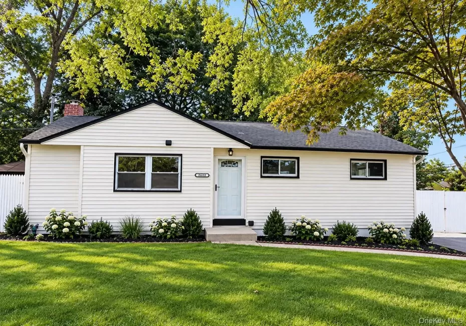 2602 Knickerbocker Avenue, Brookhaven, NY, 3 Bedrooms Bedrooms, 5 Rooms Rooms,1 BathroomBathrooms,Residential,For Rent,Knickerbocker,0,1049695 2602 Knickerbocker Avenue, Brookhaven, NY, 3 Bedrooms Bedrooms, 5 Rooms Rooms,1 BathroomBathrooms,Residential,For Rent,Knickerbocker,0,1049695
