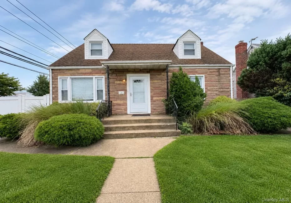 1 Arnold Street, Oyster Bay, NY, 3 Bedrooms Bedrooms, 5 Rooms Rooms,2 BathroomsBathrooms,Residential Lease,For Rent,Arnold,0,1049824 1 Arnold Street, Oyster Bay, NY, 3 Bedrooms Bedrooms, 5 Rooms Rooms,2 BathroomsBathrooms,Residential Lease,For Rent,Arnold,0,1049824