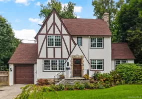 26 Dusenberry Road, Eastchester, NY, 5 Bedrooms Bedrooms, 9 Rooms Rooms,3 BathroomsBathrooms,Residential,For Rent,Dusenberry,0,1048447 26 Dusenberry Road, Eastchester, NY, 5 Bedrooms Bedrooms, 9 Rooms Rooms,3 BathroomsBathrooms,Residential,For Rent,Dusenberry,0,1048447