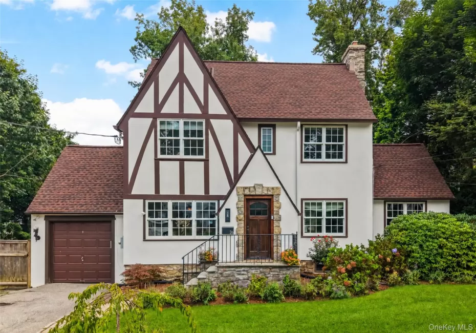 26 Dusenberry Road, Eastchester, NY, 5 Bedrooms Bedrooms, 9 Rooms Rooms,3 BathroomsBathrooms,Residential,For Rent,Dusenberry,0,1048447 26 Dusenberry Road, Eastchester, NY, 5 Bedrooms Bedrooms, 9 Rooms Rooms,3 BathroomsBathrooms,Residential,For Rent,Dusenberry,0,1048447