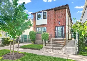 222-06 133rd Avenue, New York, NY, 4 Bedrooms Bedrooms, 8 Rooms Rooms,4 BathroomsBathrooms,Residential,For Rent,133rd,0,1049701 222-06 133rd Avenue, New York, NY, 4 Bedrooms Bedrooms, 8 Rooms Rooms,4 BathroomsBathrooms,Residential,For Rent,133rd,0,1049701