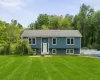 Sprawling 3 Bedroom PLUS DEN/OFFICE w/WIC and 3 Full Baths! Sprawling 3 Bedroom PLUS DEN/OFFICE w/WIC and 3 Full Baths!