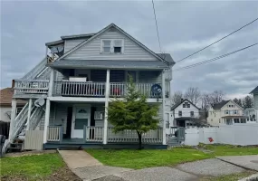 1 Dewitt Street, Middletown, NY, 3 Bedrooms Bedrooms, 6 Rooms Rooms,1 BathroomBathrooms,Residential Lease,For Rent,Dewitt,0,1049889 1 Dewitt Street, Middletown, NY, 3 Bedrooms Bedrooms, 6 Rooms Rooms,1 BathroomBathrooms,Residential Lease,For Rent,Dewitt,0,1049889