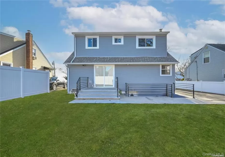 253 Meyer Avenue, Hempstead, NY, 4 Bedrooms Bedrooms, 11 Rooms Rooms,3 BathroomsBathrooms,Residential,For Rent,Meyer,0,1050003 253 Meyer Avenue, Hempstead, NY, 4 Bedrooms Bedrooms, 11 Rooms Rooms,3 BathroomsBathrooms,Residential,For Rent,Meyer,0,1050003