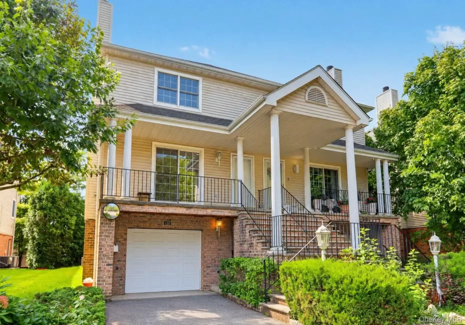 120 Woodruff Avenue, Eastchester, NY, 3 Bedrooms Bedrooms, 8 Rooms Rooms,2 BathroomsBathrooms,Residential Lease,For Rent,Woodruff,0,1041223 120 Woodruff Avenue, Eastchester, NY, 3 Bedrooms Bedrooms, 8 Rooms Rooms,2 BathroomsBathrooms,Residential Lease,For Rent,Woodruff,0,1041223