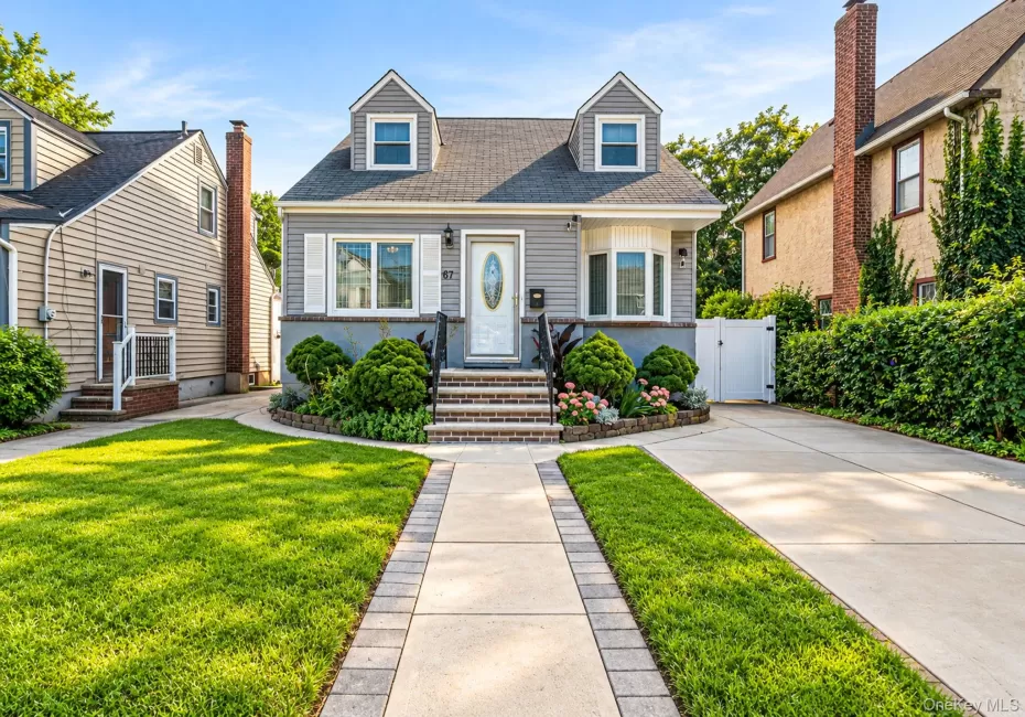 67 Holly Avenue, Hempstead, NY, 4 Bedrooms Bedrooms, 7 Rooms Rooms,1 BathroomBathrooms,Residential,For Rent,Holly,0,1049140 67 Holly Avenue, Hempstead, NY, 4 Bedrooms Bedrooms, 7 Rooms Rooms,1 BathroomBathrooms,Residential,For Rent,Holly,0,1049140