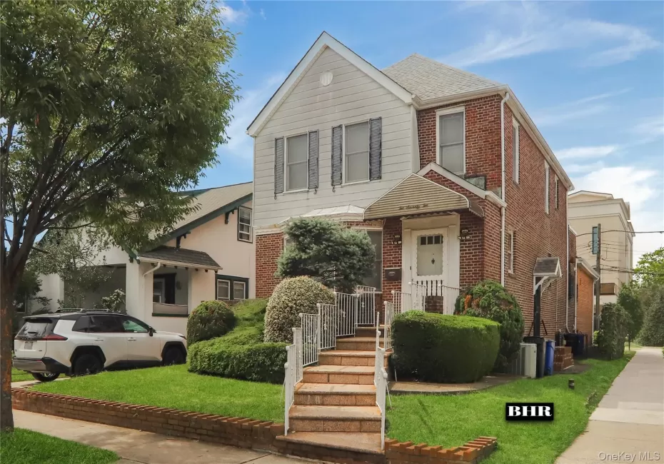 272 Exeter Street, New York, NY, 3 Bedrooms Bedrooms, 8 Rooms Rooms,4 BathroomsBathrooms,Residential,For Rent,Exeter,0,1047990 272 Exeter Street, New York, NY, 3 Bedrooms Bedrooms, 8 Rooms Rooms,4 BathroomsBathrooms,Residential,For Rent,Exeter,0,1047990