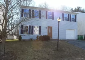 24 Wood Street, Poughkeepsie (town), NY, 3 Bedrooms Bedrooms, 9 Rooms Rooms,2 BathroomsBathrooms,Residential Lease,For Rent,Wood,0,1028172 24 Wood Street, Poughkeepsie (town), NY, 3 Bedrooms Bedrooms, 9 Rooms Rooms,2 BathroomsBathrooms,Residential Lease,For Rent,Wood,0,1028172