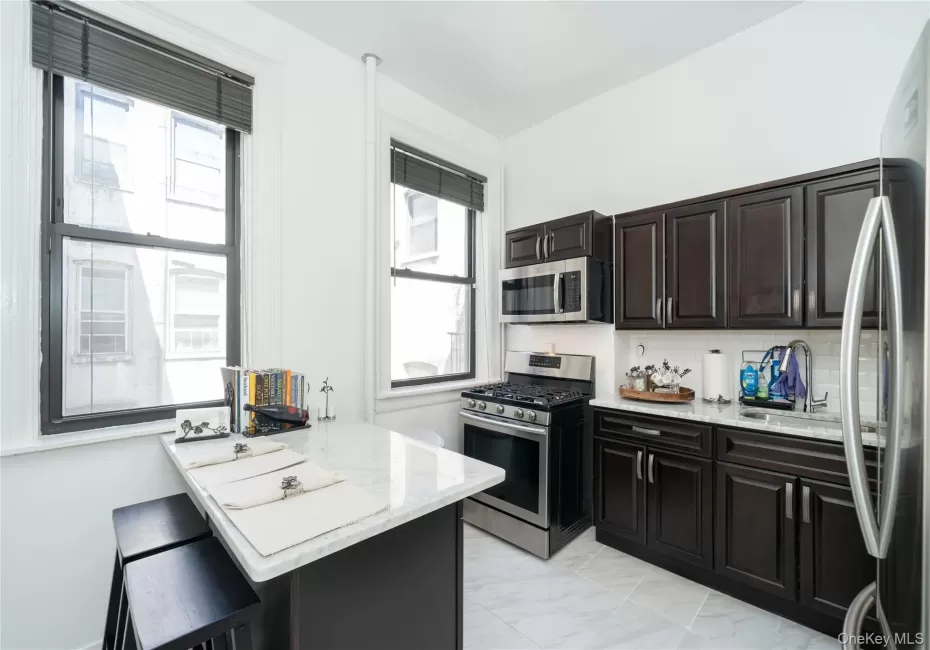 92 Hamilton Avenue, Yonkers, NY, 3 Bedrooms Bedrooms, 6 Rooms Rooms,1 BathroomBathrooms,Residential,For Rent,Hamilton,0,1012147 92 Hamilton Avenue, Yonkers, NY, 3 Bedrooms Bedrooms, 6 Rooms Rooms,1 BathroomBathrooms,Residential,For Rent,Hamilton,0,1012147