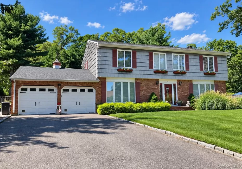 50 Glenridge Avenue, Brookhaven, NY, 4 Bedrooms Bedrooms, 10 Rooms Rooms,2 BathroomsBathrooms,Residential,For Rent,Glenridge,0,1047831 50 Glenridge Avenue, Brookhaven, NY, 4 Bedrooms Bedrooms, 10 Rooms Rooms,2 BathroomsBathrooms,Residential,For Rent,Glenridge,0,1047831