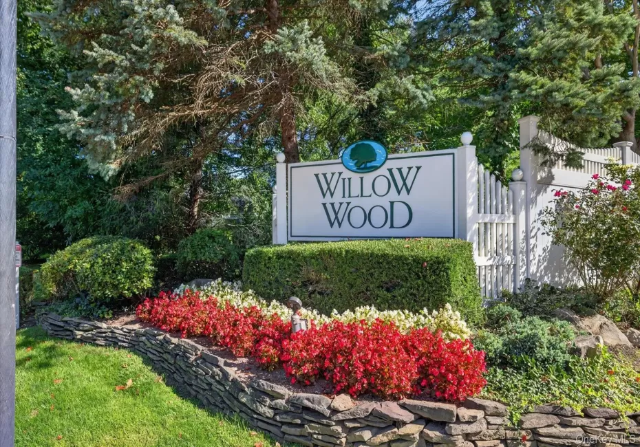 5 Monitor Road, Smithtown, NY, 2 Bedrooms Bedrooms, 5 Rooms Rooms,2 BathroomsBathrooms,Residential,For Rent,Monitor,0,1047459 5 Monitor Road, Smithtown, NY, 2 Bedrooms Bedrooms, 5 Rooms Rooms,2 BathroomsBathrooms,Residential,For Rent,Monitor,0,1047459