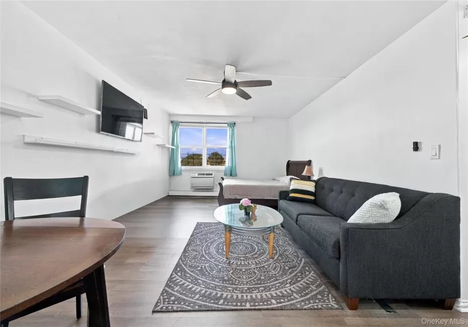 164-20 Highland Avenue, New York, NY, 1 Room Rooms,1 BathroomBathrooms,Residential,For Rent,Highland,0,1049572 164-20 Highland Avenue, New York, NY, 1 Room Rooms,1 BathroomBathrooms,Residential,For Rent,Highland,0,1049572