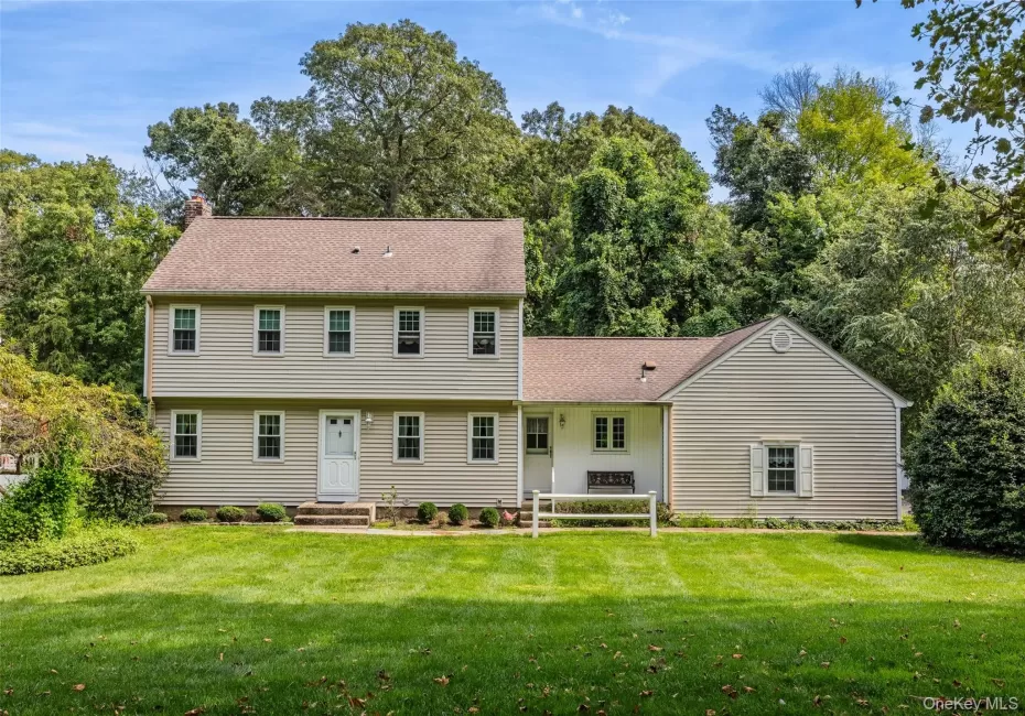 23 Peterborough Drive, Huntington, NY, 4 Bedrooms Bedrooms, 8 Rooms Rooms,2 BathroomsBathrooms,Residential,For Rent,Peterborough,0,1050139 23 Peterborough Drive, Huntington, NY, 4 Bedrooms Bedrooms, 8 Rooms Rooms,2 BathroomsBathrooms,Residential,For Rent,Peterborough,0,1050139