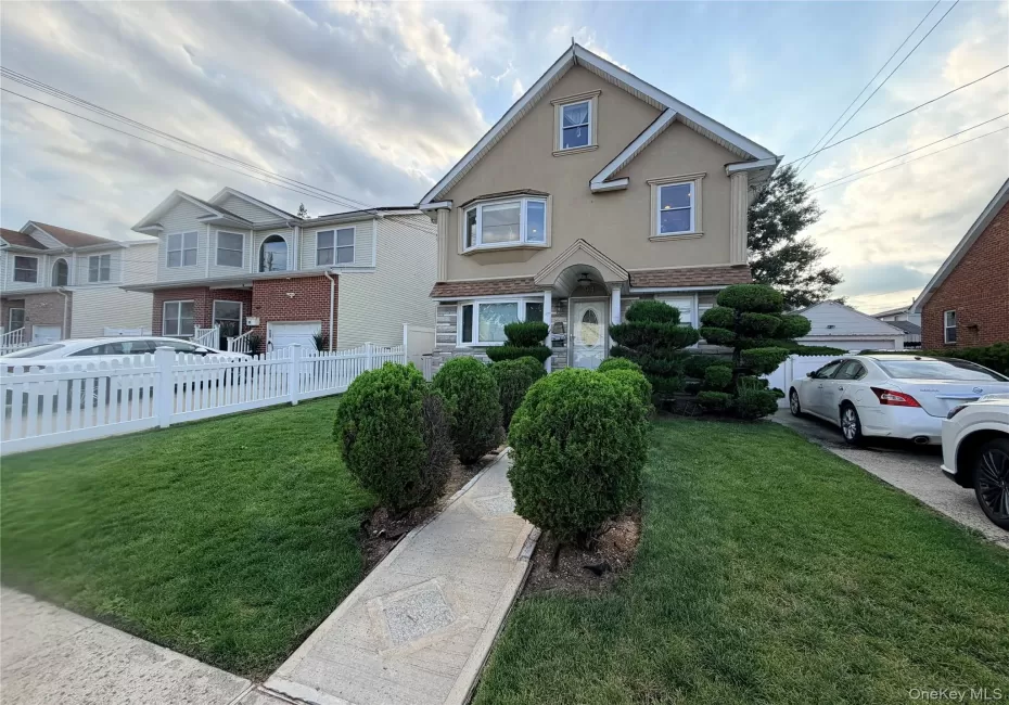 94 Lucille Avenue, Hempstead, NY, 2 Bedrooms Bedrooms, 4 Rooms Rooms,1 BathroomBathrooms,Residential Lease,For Rent,Lucille,0,1050029 94 Lucille Avenue, Hempstead, NY, 2 Bedrooms Bedrooms, 4 Rooms Rooms,1 BathroomBathrooms,Residential Lease,For Rent,Lucille,0,1050029