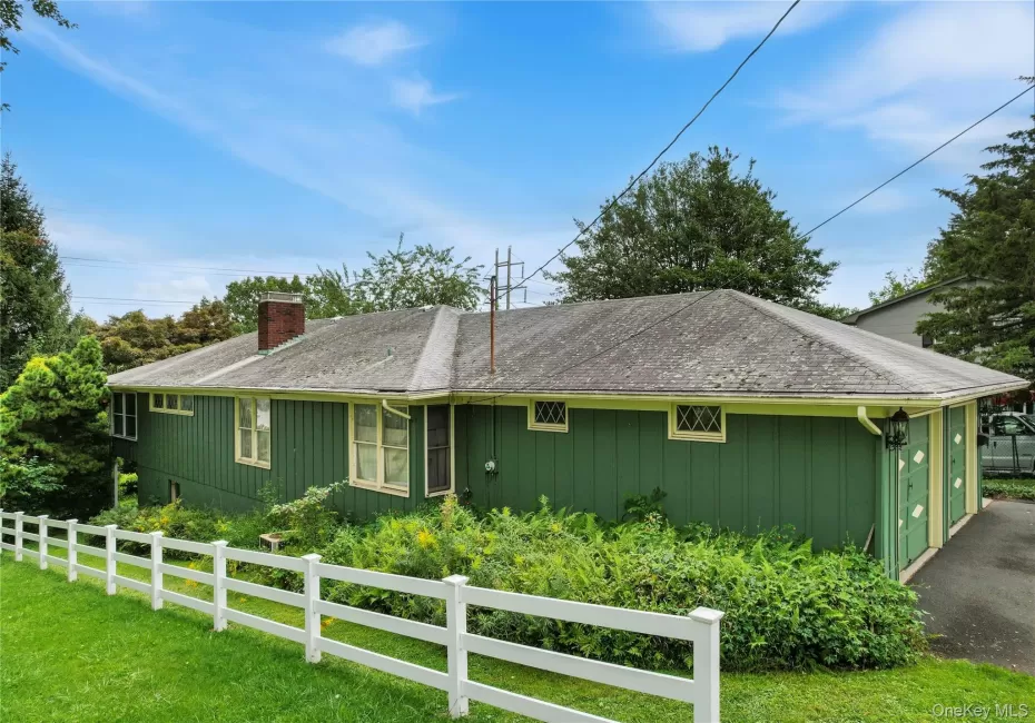 143 Harrison Avenue, Clarkstown, NY, 3 Bedrooms Bedrooms, 7 Rooms Rooms,2 BathroomsBathrooms,Residential,For Rent,Harrison,0,1036741 143 Harrison Avenue, Clarkstown, NY, 3 Bedrooms Bedrooms, 7 Rooms Rooms,2 BathroomsBathrooms,Residential,For Rent,Harrison,0,1036741