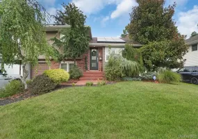 5 Crabapple Lane, Smithtown, NY, 4 Bedrooms Bedrooms, 10 Rooms Rooms,2 BathroomsBathrooms,Residential Lease,For Rent,Crabapple,0,1050258 5 Crabapple Lane, Smithtown, NY, 4 Bedrooms Bedrooms, 10 Rooms Rooms,2 BathroomsBathrooms,Residential Lease,For Rent,Crabapple,0,1050258