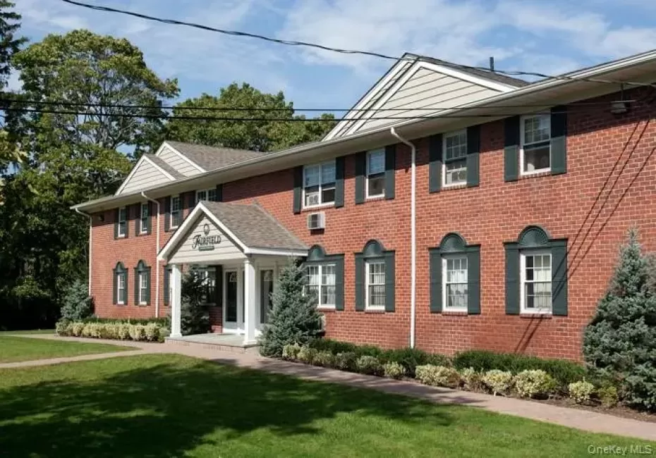 53 Clinton Avenue, Islip, NY, 1 Bedroom Bedrooms, 4 Rooms Rooms,1 BathroomBathrooms,Residential Lease,For Rent,Clinton,0,1050231 53 Clinton Avenue, Islip, NY, 1 Bedroom Bedrooms, 4 Rooms Rooms,1 BathroomBathrooms,Residential Lease,For Rent,Clinton,0,1050231
