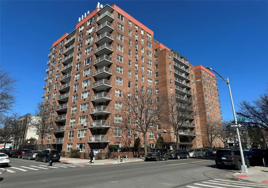 3215 H Avenue, New York, NY, 3 Bedrooms Bedrooms, 6 Rooms Rooms,2 BathroomsBathrooms,Residential,For Rent,H,0,968593 3215 H Avenue, New York, NY, 3 Bedrooms Bedrooms, 6 Rooms Rooms,2 BathroomsBathrooms,Residential,For Rent,H,0,968593