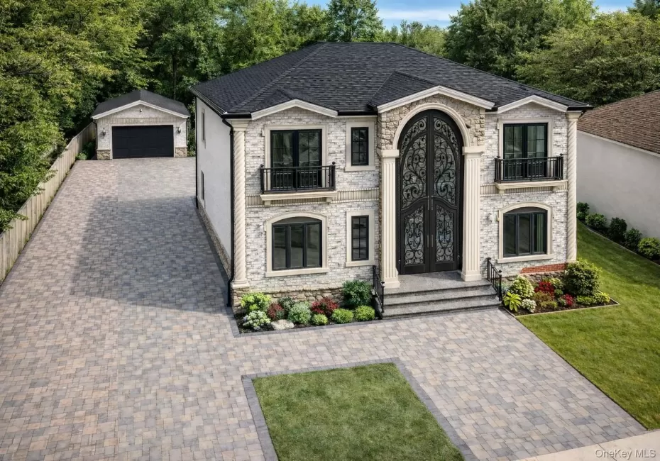 2520 Falcon Street, Hempstead, NY, 5 Bedrooms Bedrooms, 16 Rooms Rooms,6 BathroomsBathrooms,Residential,For Rent,Falcon,0,968709 2520 Falcon Street, Hempstead, NY, 5 Bedrooms Bedrooms, 16 Rooms Rooms,6 BathroomsBathrooms,Residential,For Rent,Falcon,0,968709